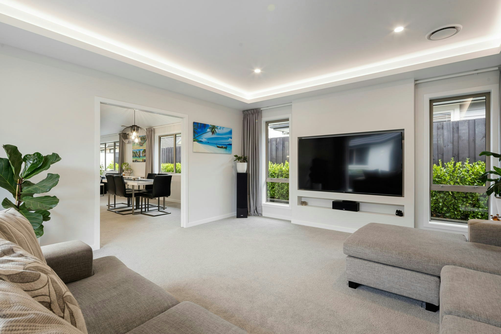 93 web or mls in House AR5 7982