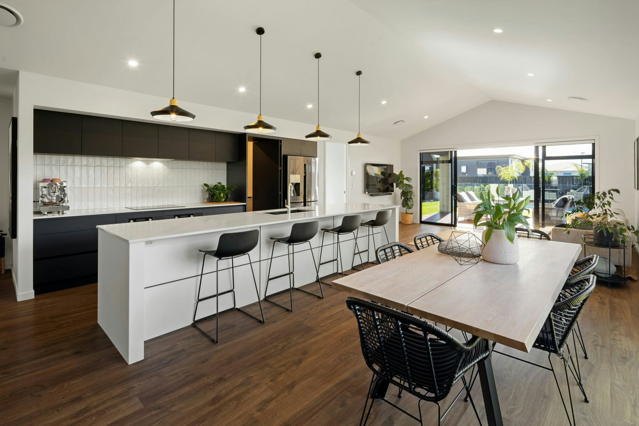 95 web or mls in House AR5 6134