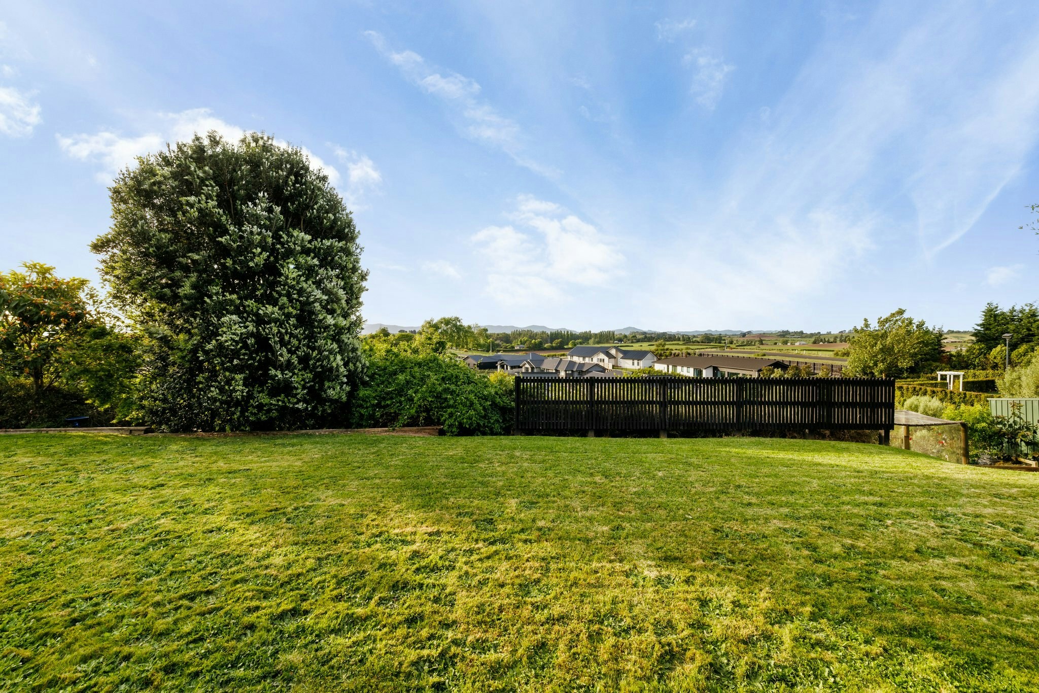 96 web or mls in House SR5 9777