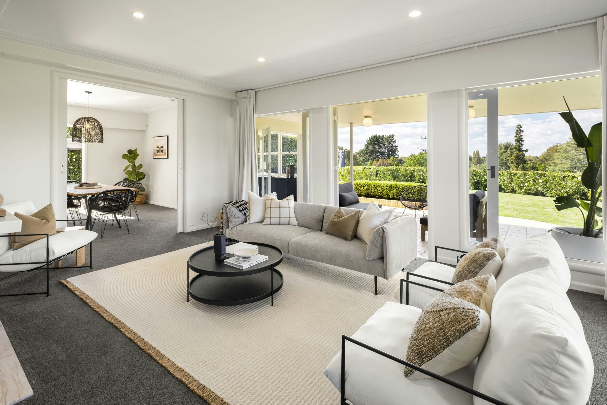 98 web or mls in House AR5 5916