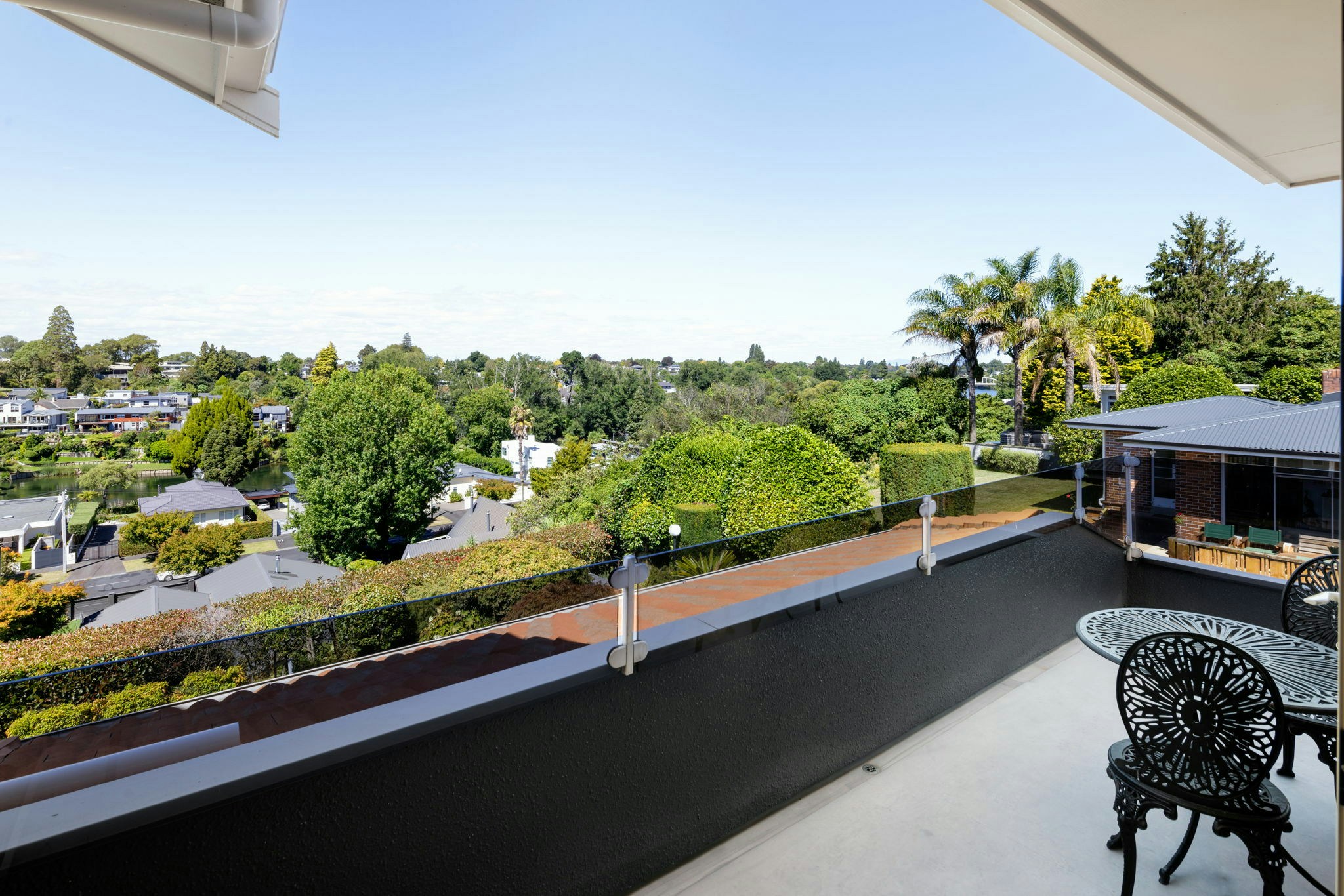 99 web or mls in House AR5 2281