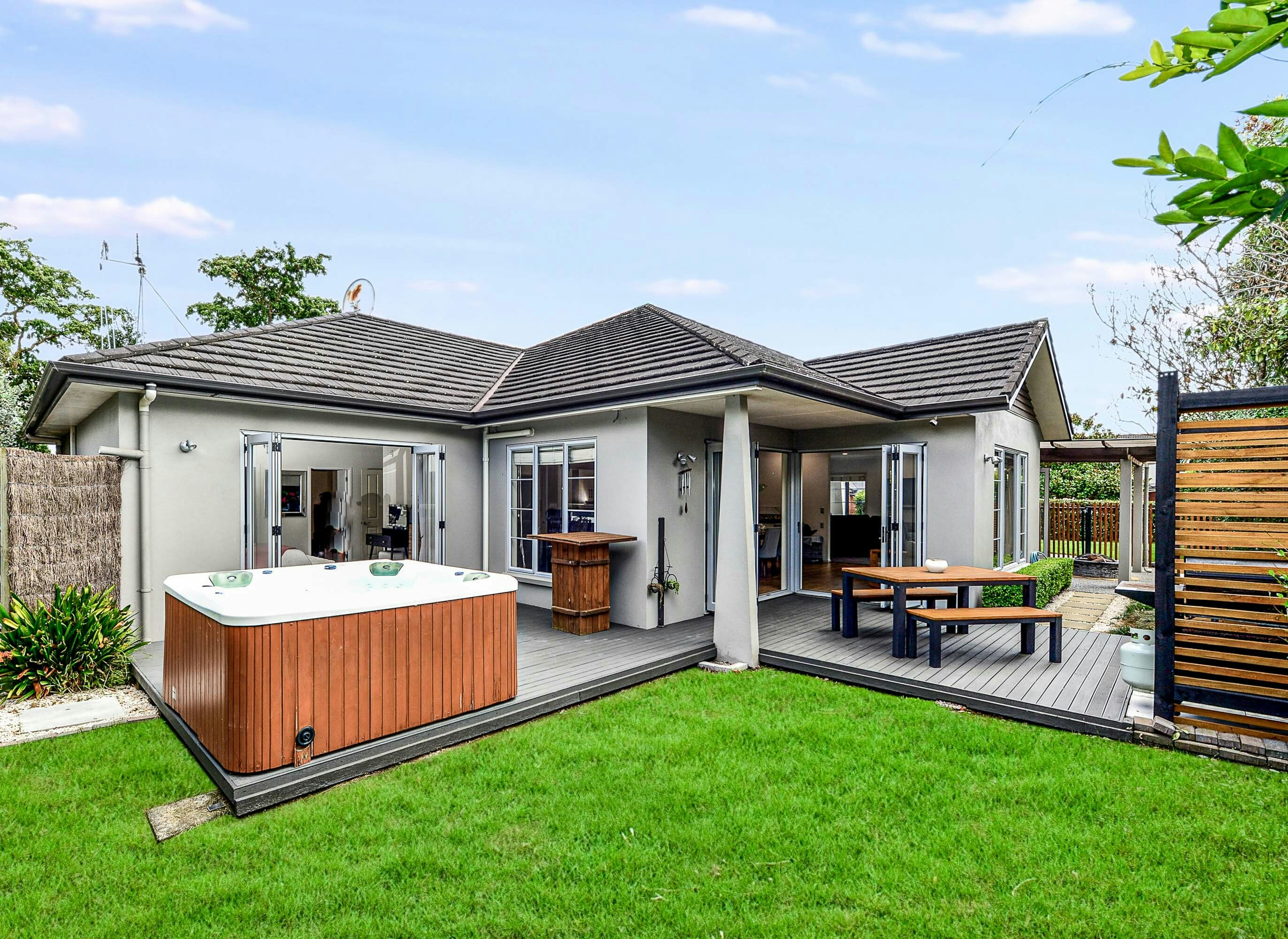 The Esplanade4307 EDIT